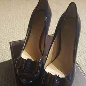 Vince Cumuto signature heels
